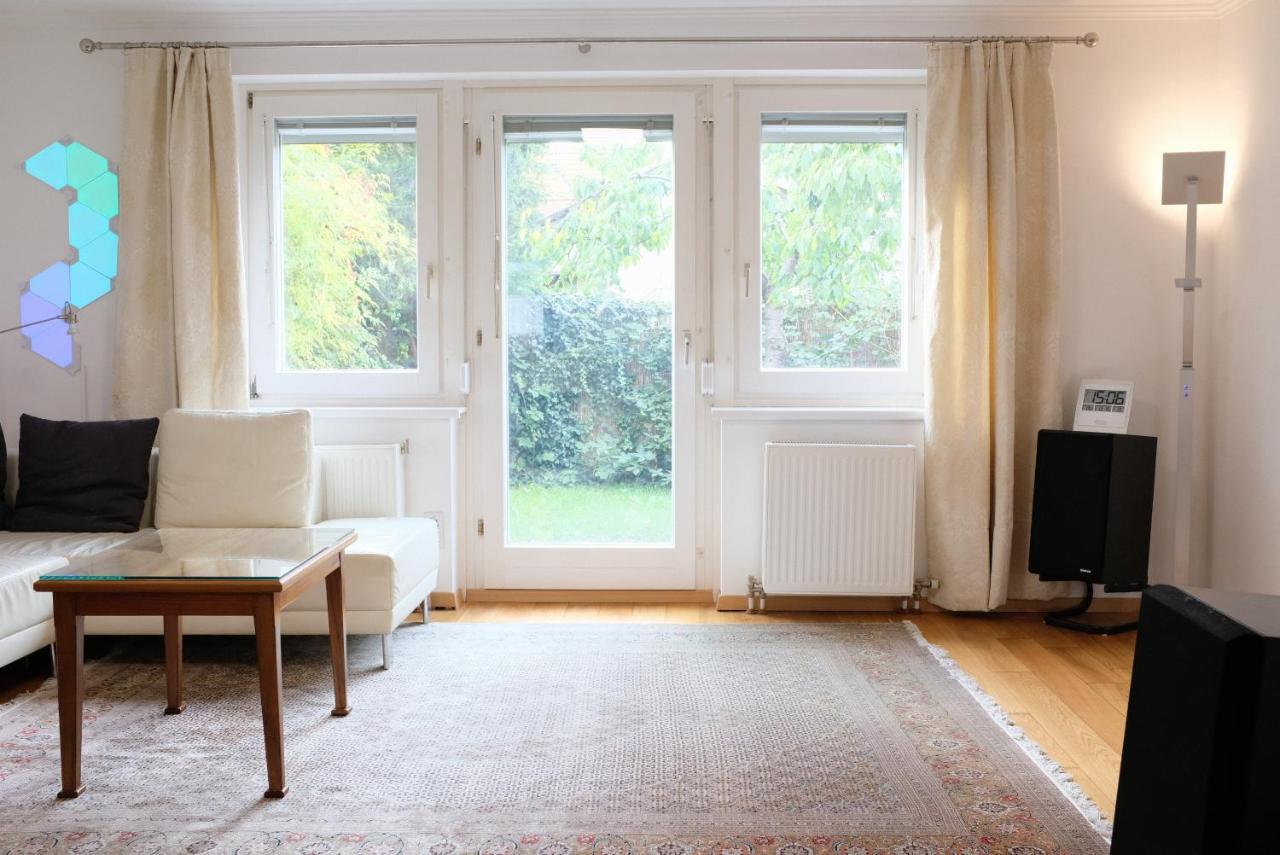 Town House Near Metro & Vienna City Center المظهر الخارجي الصورة